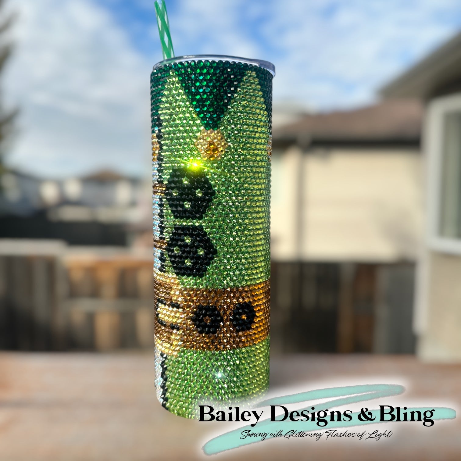 Elf Coat Rhinestone Tumbler Template – SS16 Honeycomb Pattern for 20oz Skinny Straight Tumblers